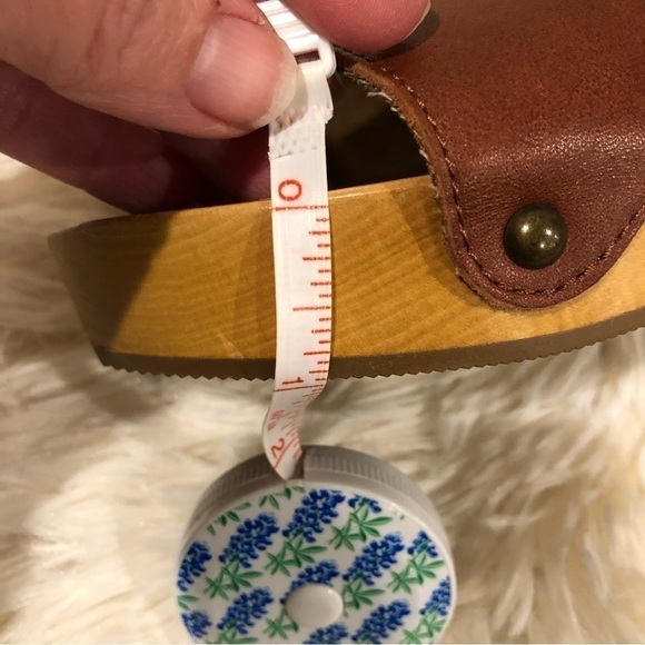 Olukai Kamola wooden clog sandal - Picture 10 of 12